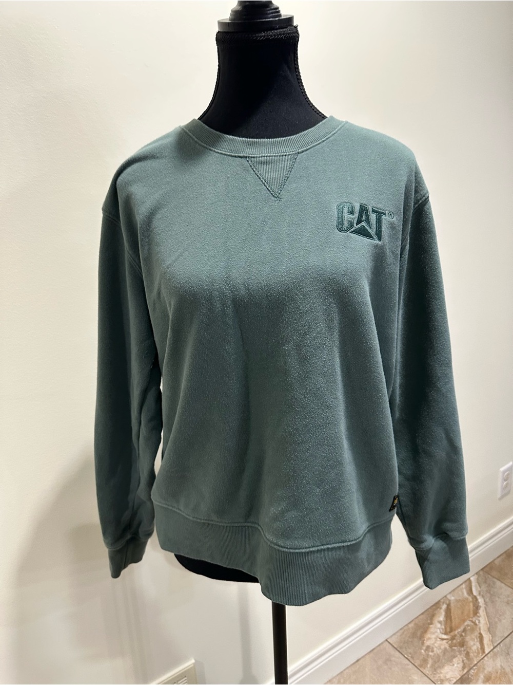 Women’s  Crewneck Sweatshirt in Olive Green